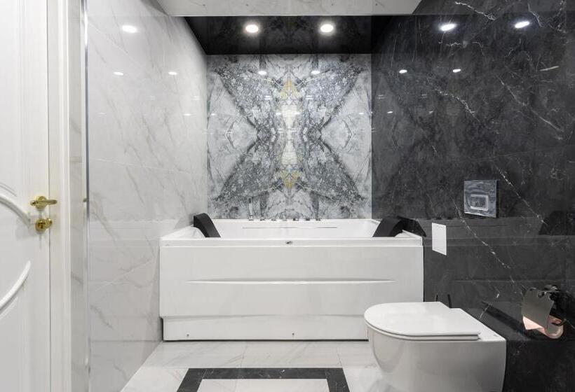 Suite amb Hidromassatge, Oscar Boutique