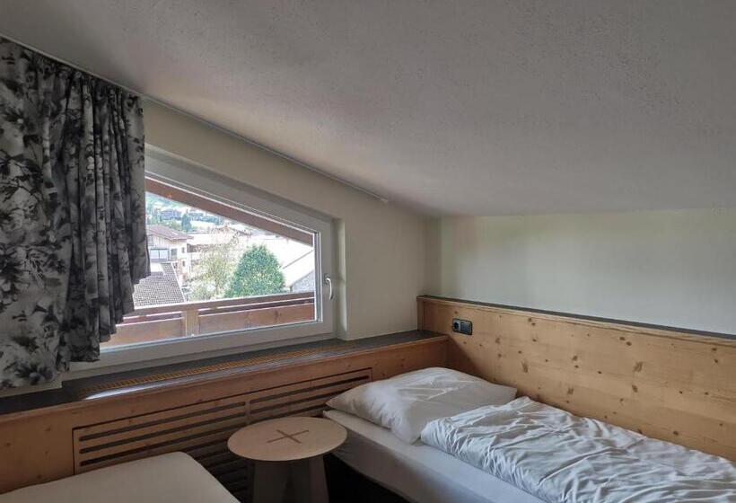 Семейный Номер, Sägerhof