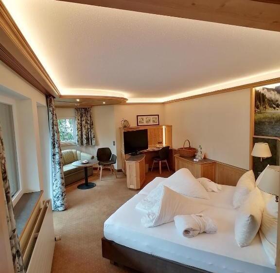 Номер Стандарт, Sägerhof