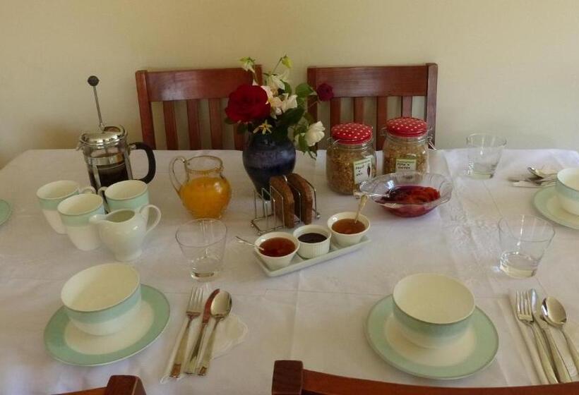 חדר משפחתי נוף לגינה, Ashcroft Gardens Bed & Breakfast