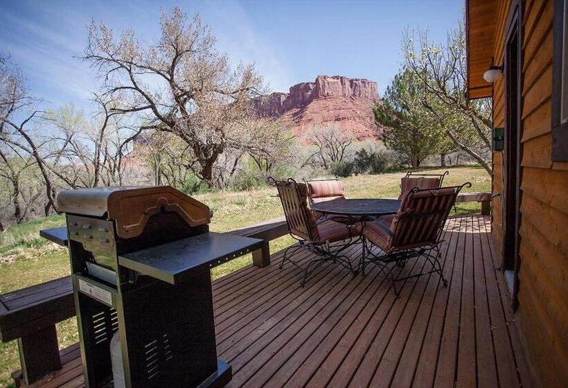 בקתה, Castle Valley Inn