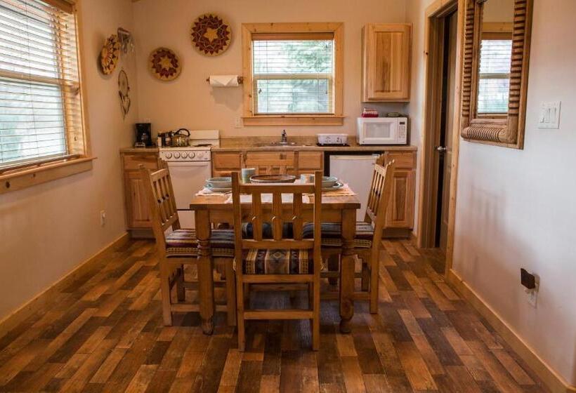 סוויטה, Castle Valley Inn