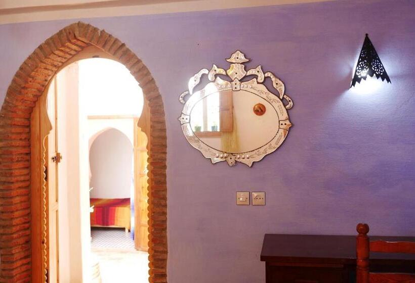 Standard Værelse, Dar Dalia