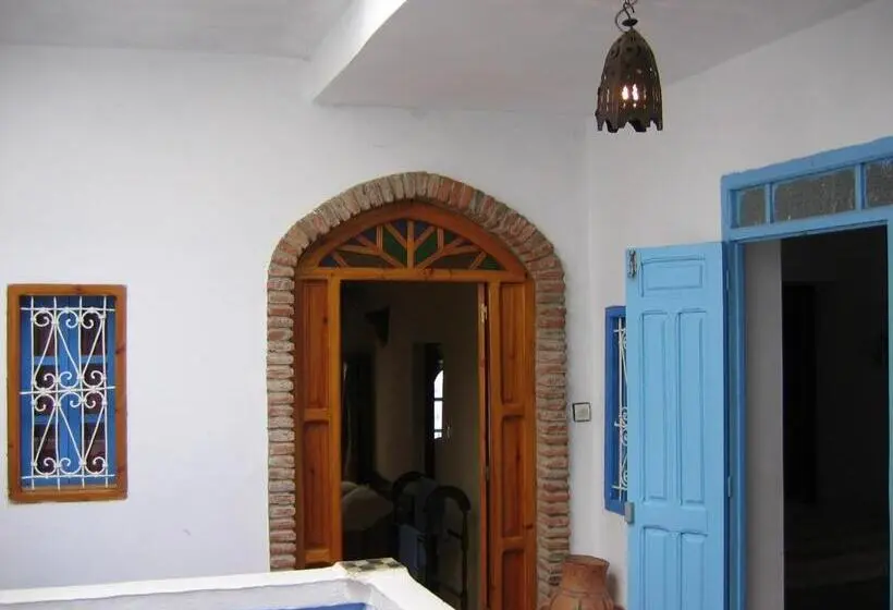 ファミリールーム, Dar Dalia