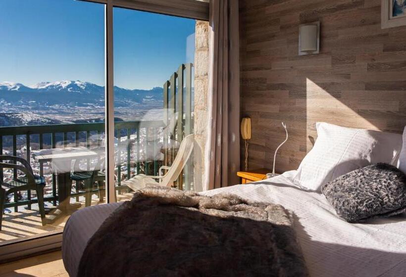 스탠다드 룸 산 전망, Des Pyrénées