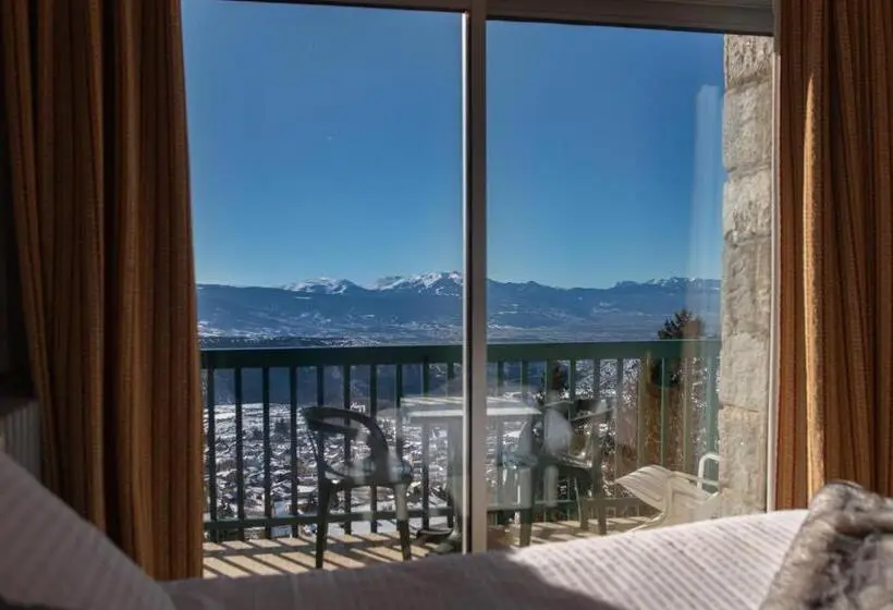 スタンダードトリプルルーム, Des Pyrénées