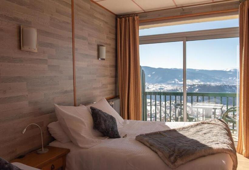 스탠다드 트리플 룸, Des Pyrénées