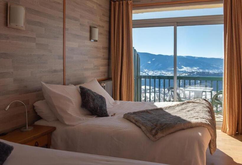 스탠다드 트리플 룸, Des Pyrénées