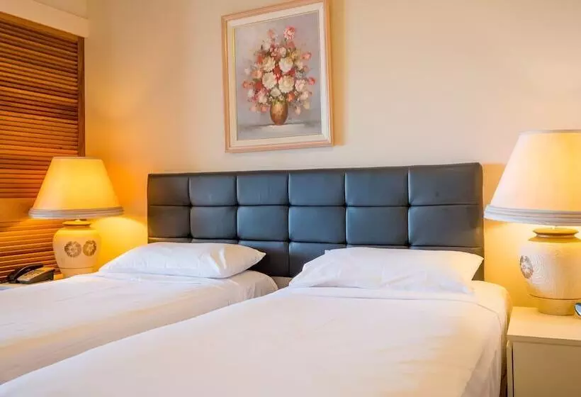 استودیوی استاندارد, Broadbeach Savannah Resort