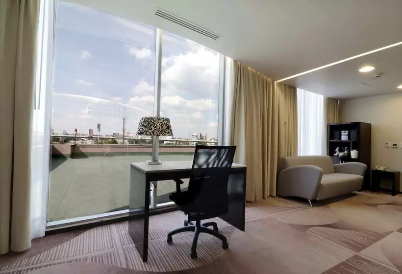 プレミアムルーム, Holiday Inn Hotel & Suites Medica Sur By Ihg