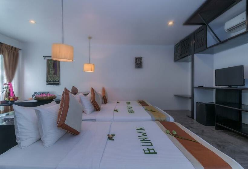 デラックストリプルルーム, Bunwin Siem Reap