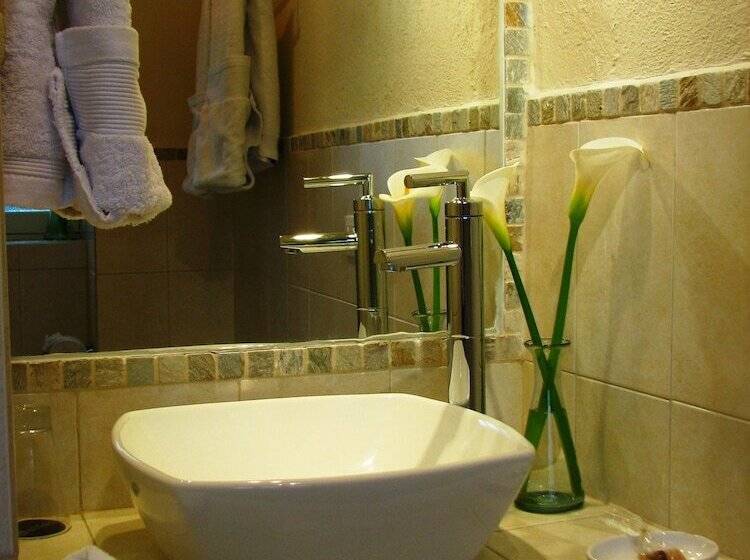 سوییت جونیور, Casa Santa Rosa Hotel Boutique