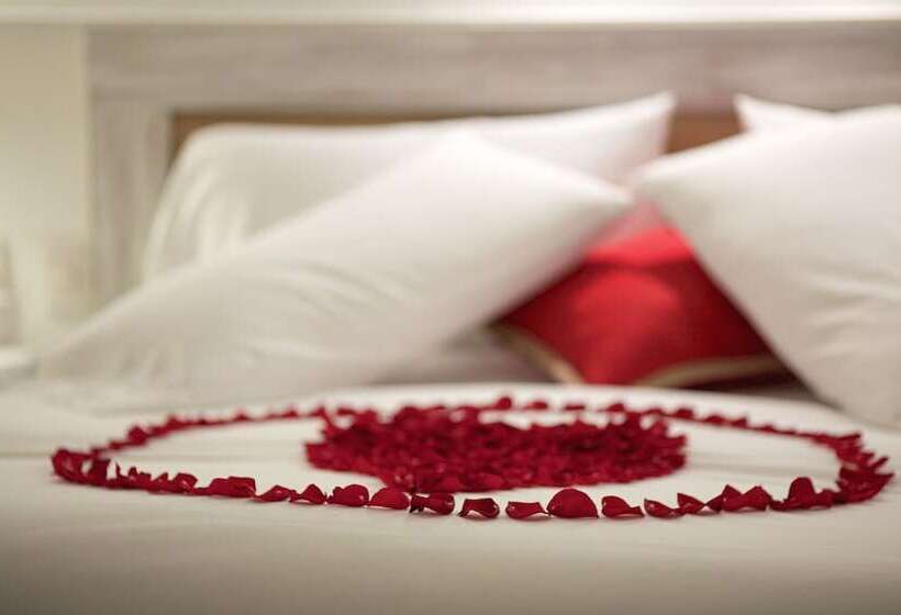 سوییت جونیور, Casablanca Belle & Boutique