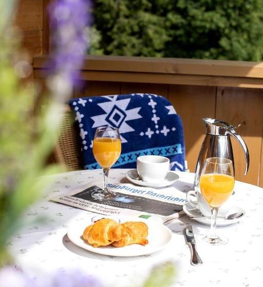 スーペリアスタジオ, Der Schmittenhof