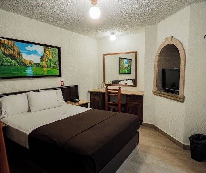 اتاق استاندارد یک نفره, Don Quijote Plaza Guadalajara Centro Historico