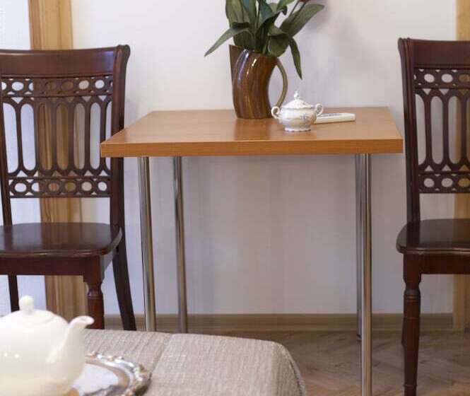 اتاق استاندارد سه نفره, Florens Boutique