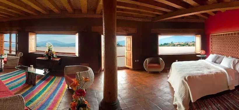 プレジデントスイートルーム, Hacienda Ucazanaztacua