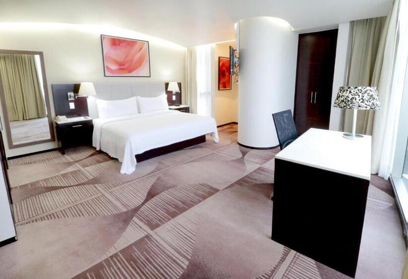 Quarto Premium, Holiday Inn Hotel & Suites Medica Sur By Ihg