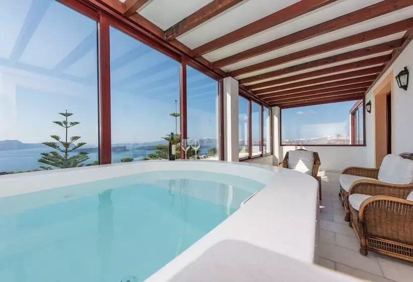 シニアスイート, Maison Des Lys  Luxury Suites