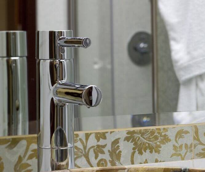 סוויטת ג'וניור עם בריכה, Maison Des Lys  Luxury Suites