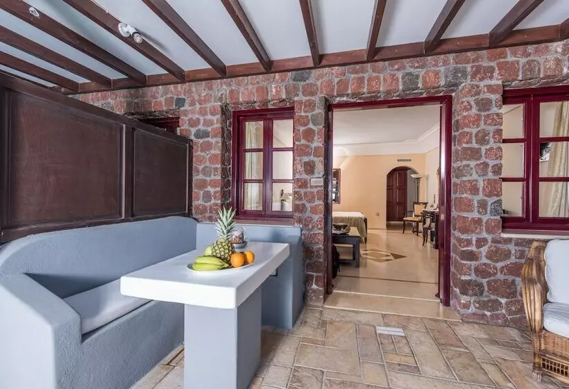 プール付きジュニアスイート, Maison Des Lys  Luxury Suites