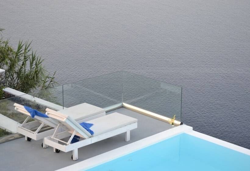 סוויטת ג'וניור םע נוף, Maison Des Lys  Luxury Suites