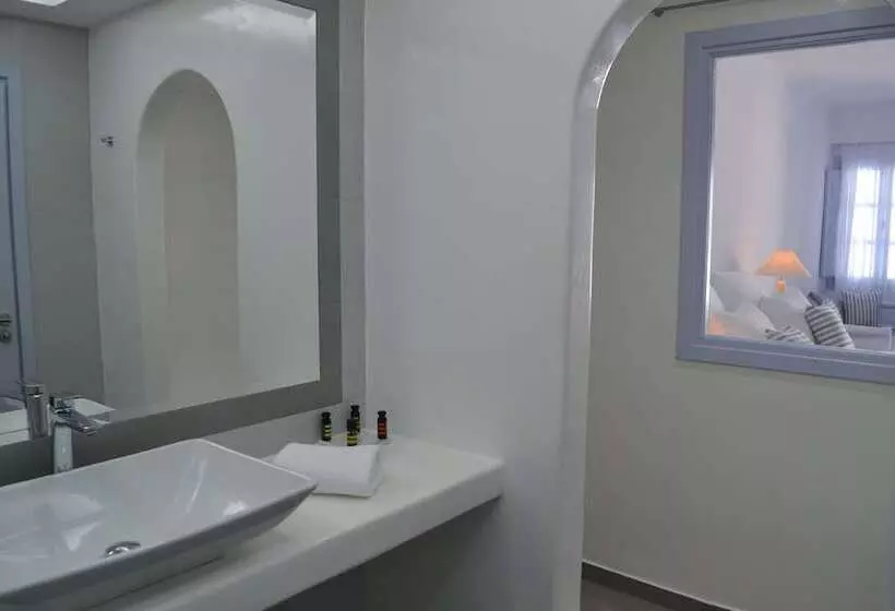 シニアスイート, Maison Des Lys  Luxury Suites