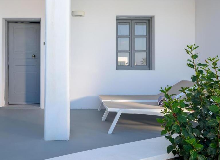 Полулюкс, Maison Des Lys  Luxury Suites