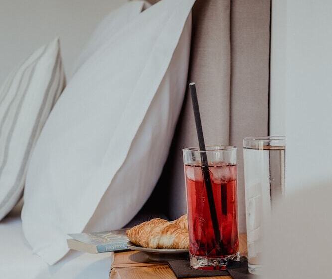 Люкс Вид на Море, Meliti