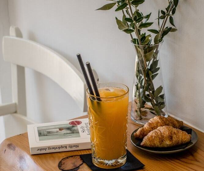 Люкс Вид на Море, Meliti