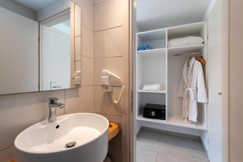 Номер Superior, Meliti