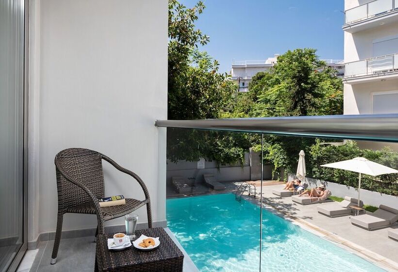 חדר סופריור נוף לבריכה, Oktober Downtown Boutique