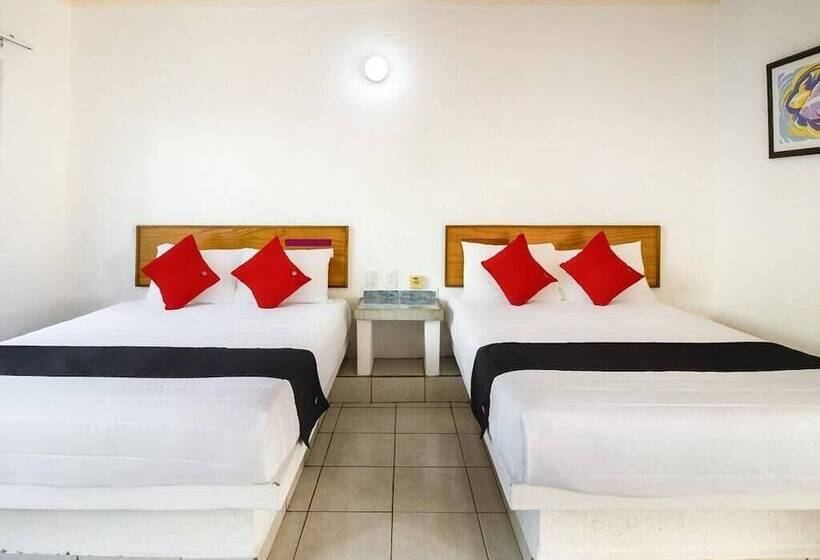 اتاق خانوادگی, Parotas Manzanillo