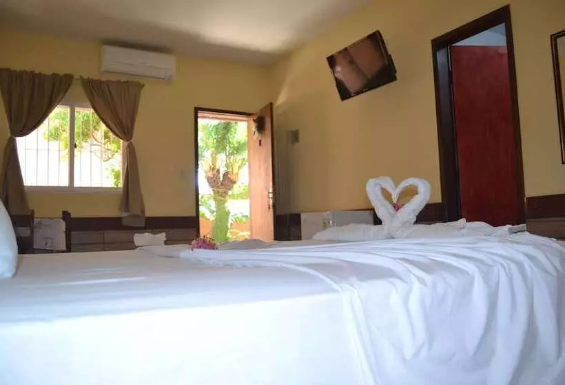 اتاق استاندارد سه نفره, Pousada Porto Tropical