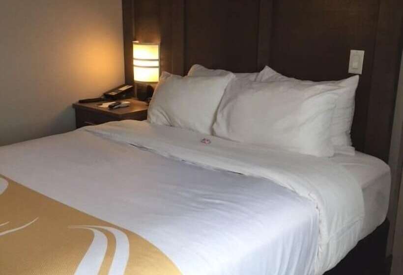 جناح, Quality Inn