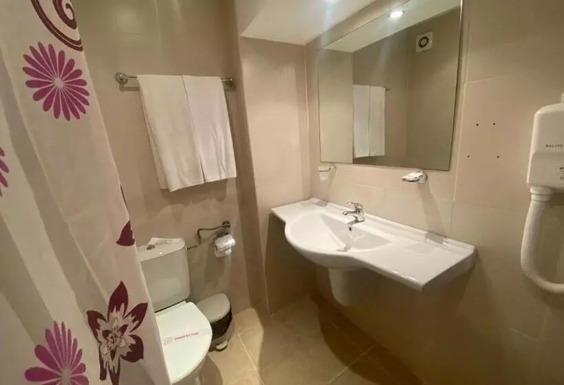 اتاق خانوادگی, Vezhen Hotel Free Parking