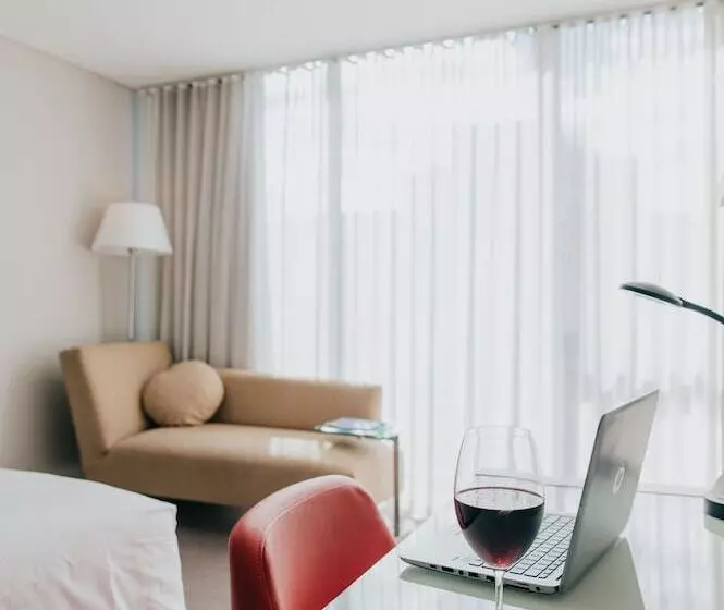 اتاق سوپریور, Novotel Newcastle Beach