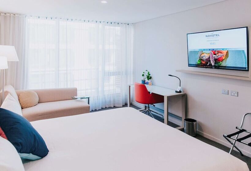 Номер Superior, Novotel Newcastle Beach