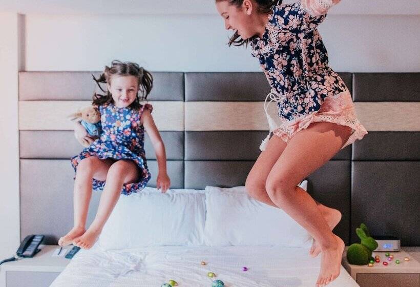 Семейный Номер Superior, Novotel Newcastle Beach