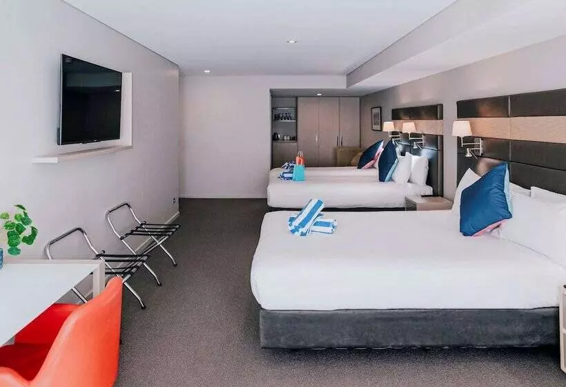 اتاق سوپریور خانوادگی, Novotel Newcastle Beach