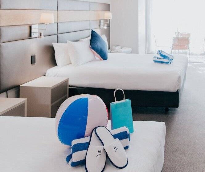 Семейный Номер Superior, Novotel Newcastle Beach