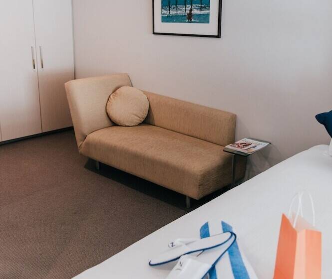 Семейный Номер Superior, Novotel Newcastle Beach