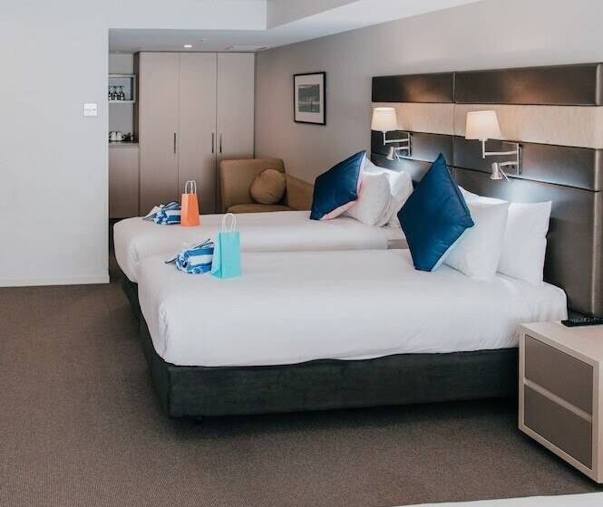Семейный Номер Superior, Novotel Newcastle Beach