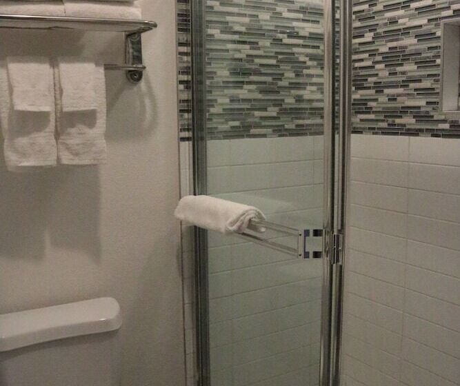 غرفة قياسية, Oc