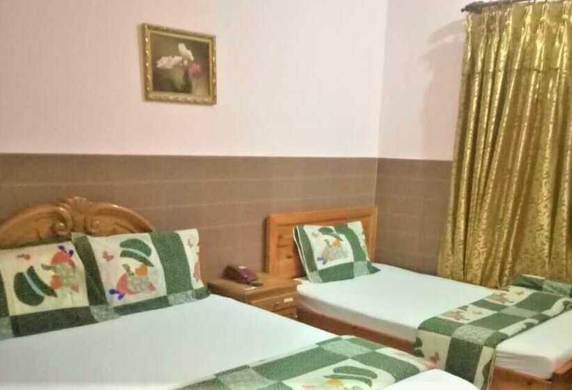 اتاق استاندارد سه نفره, Khanh Dang