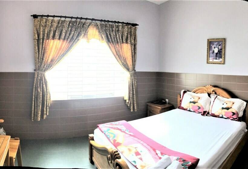 اتاق سوپریور, Khanh Dang