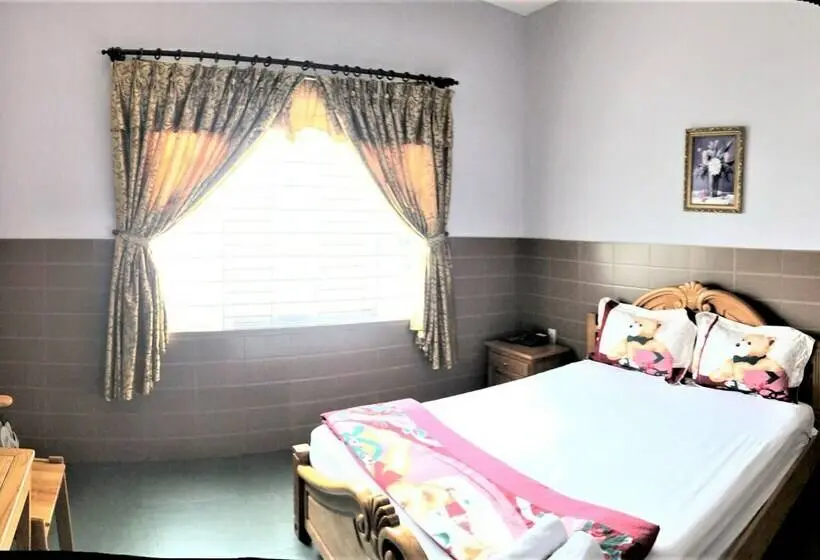اتاق سوپریور, Khanh Dang