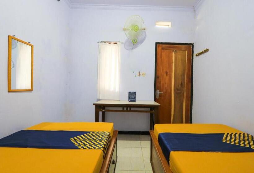 غرفة أساسية, Spot On 2497 Pesona Guest House