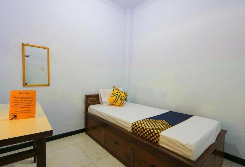 غرفة سوبيريور فردية, Spot On 2497 Pesona Guest House