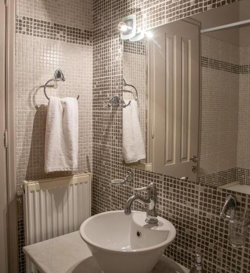 Deluxe Appartement met 1 Slaapkamer, Symmetron Suites